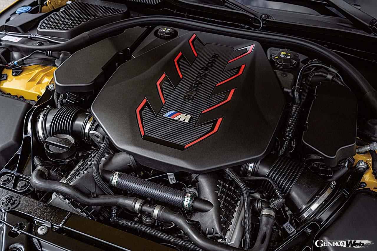定評ある4.4リッターV8ツインターボに電気モーターを組み合わせることで、システムアウトプット727PS/1000Nmを発生する。
