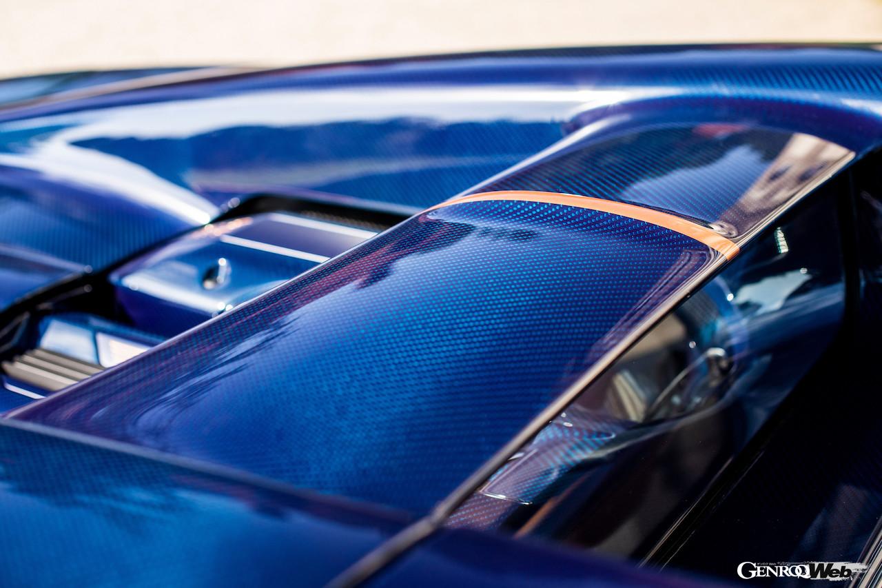 エアロダイナミクスと、ブガッティが誇る伝統や美的感覚が融合した、「ブガッティ W16 ミストラル」のエクステリア。