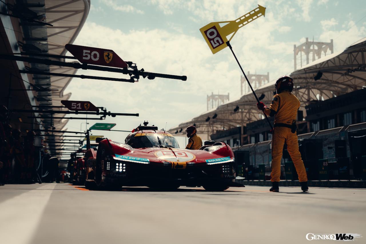 WEC最終戦バーレーン8時間レースの公式プラクティスを走行した、フェラーリ 499P 50号車。