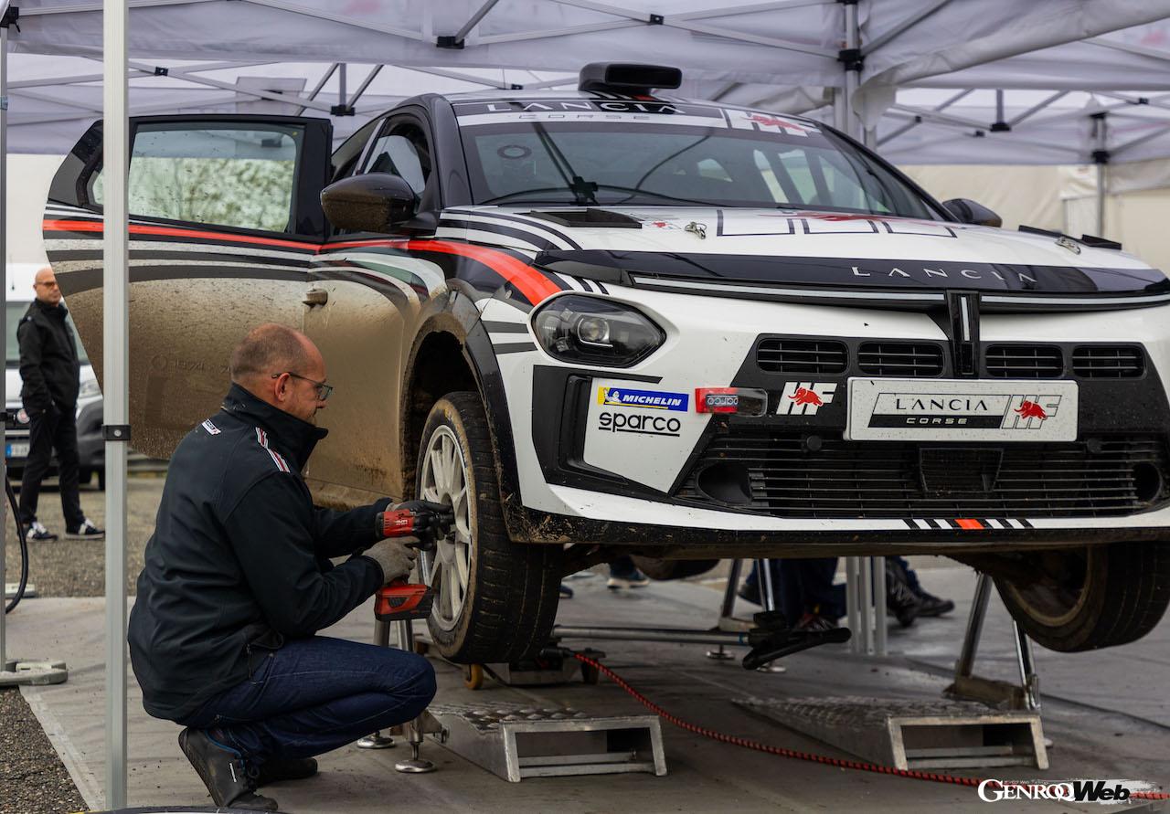 2025年の実戦デビューに向けて、開発テストが続けられる「ランチア イプシロン ラリー4 HF」。