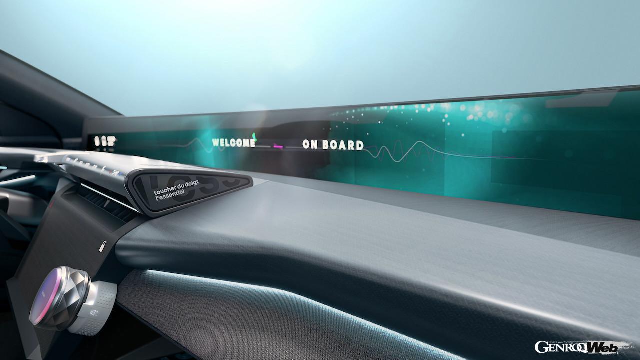 水素燃料電池搭載コンセプトカー「ルノー エンブレム」のインテリア。