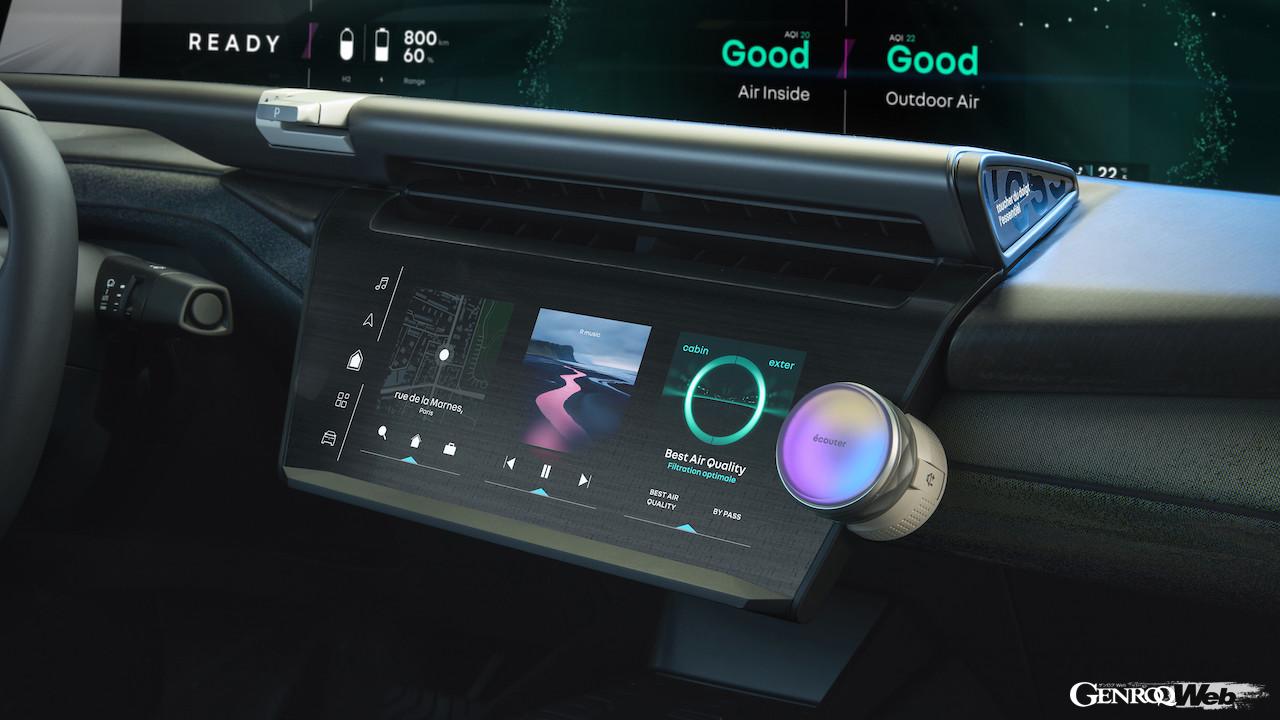 水素燃料電池搭載コンセプトカー「ルノー エンブレム」のインテリア。