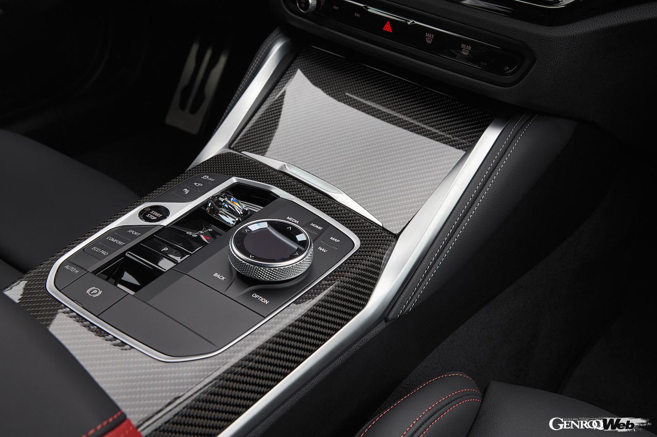 「BMW i4 M50 xDrive」のインテリア。