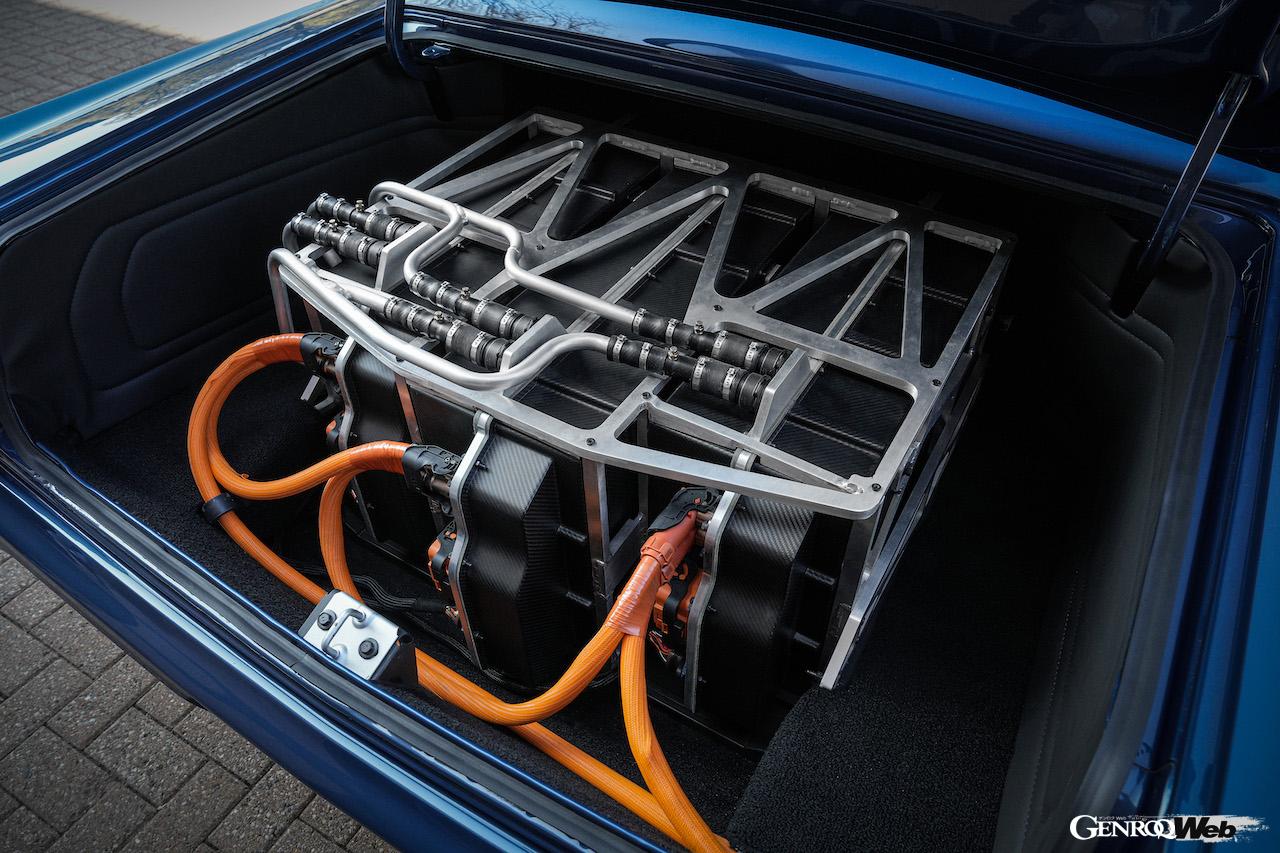 「1967 プリムス GT エレクトロモッド コンセプト」のフル電動パワートレイン。