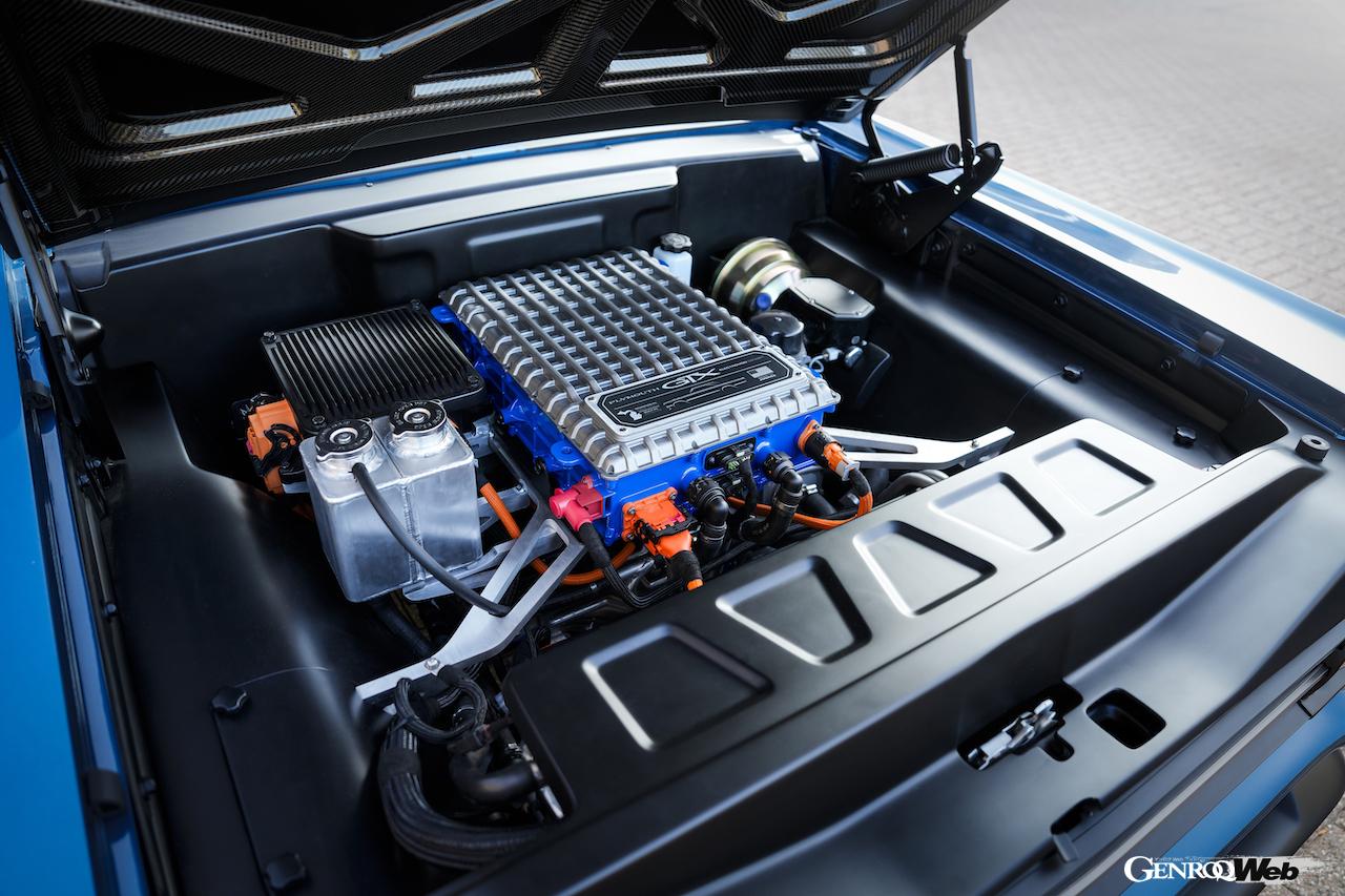 「1967 プリムス GT エレクトロモッド コンセプト」のフル電動パワートレイン。