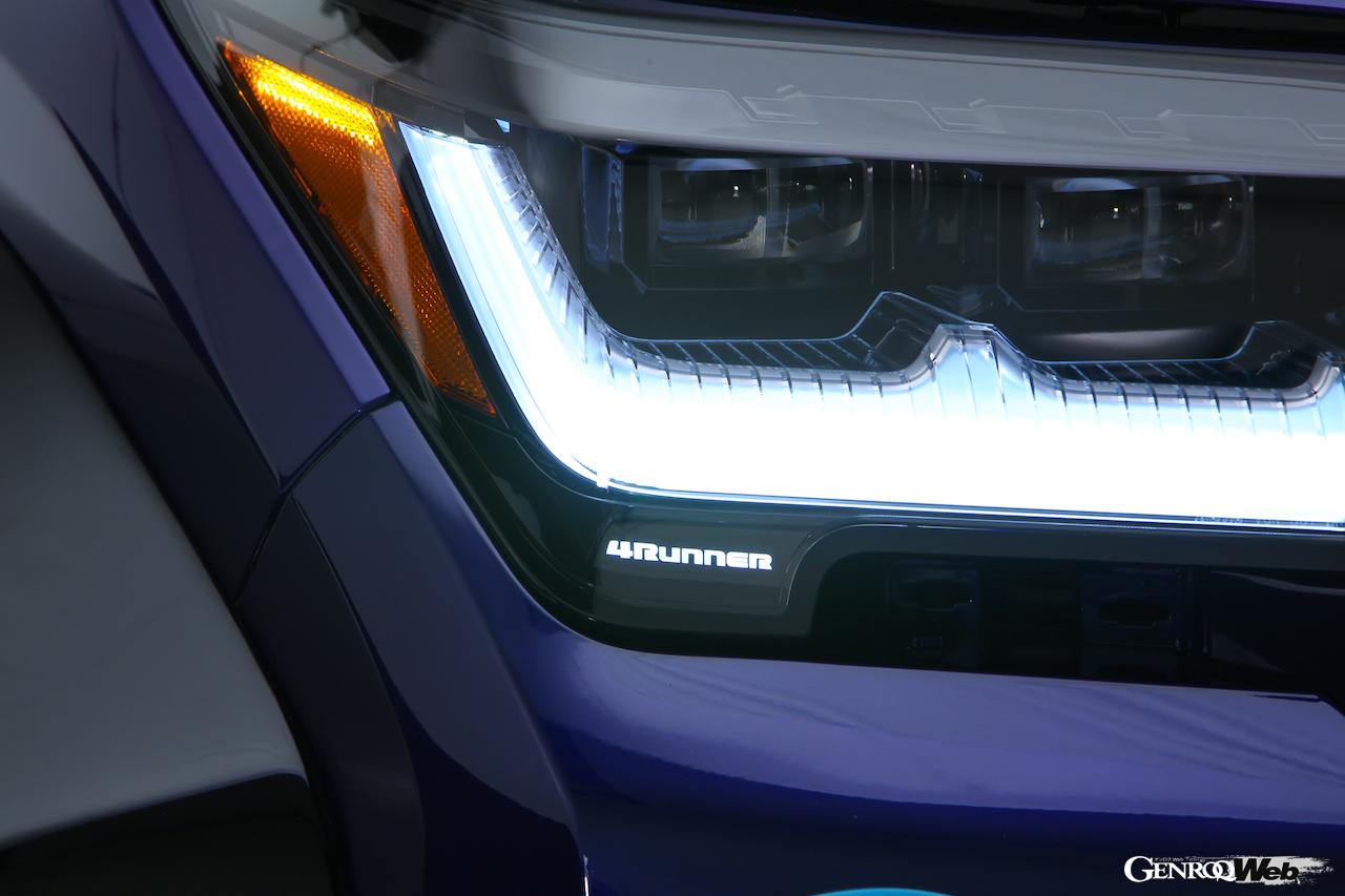 「トヨタ 4ランナー TRD サーフ コンセプト」のエクステリア。