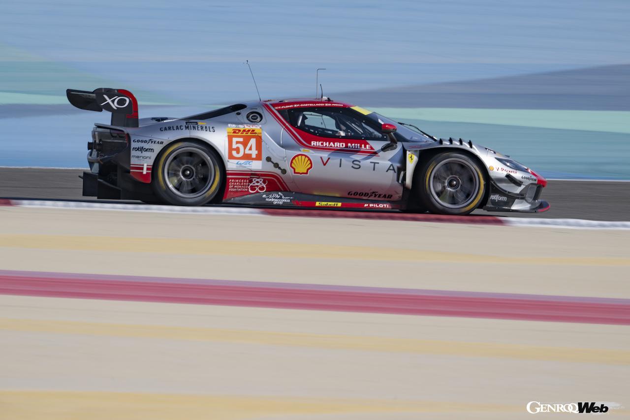 予選7番手からスタートした54号車は、一時2番手を走行するが、終盤のドライブスルーペナルティが響き、7位に終わった。