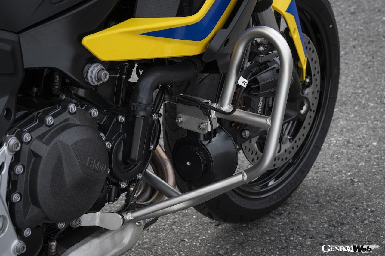 「BMW F 900 XR」の首都高速のパトロールバイク仕様。