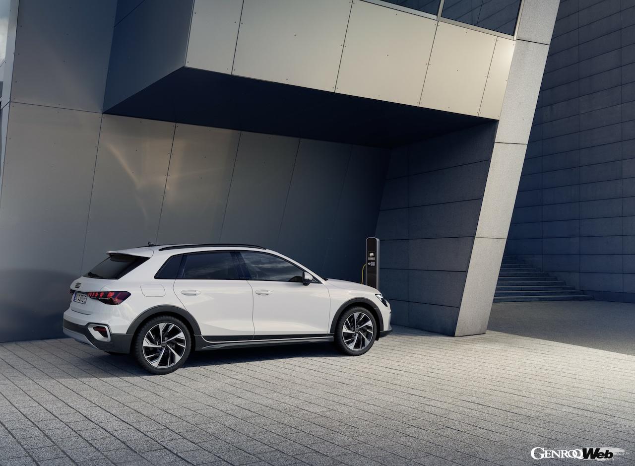 PHEV「アウディ A3 オールストリート 40 TFSI e」のエクステリア。