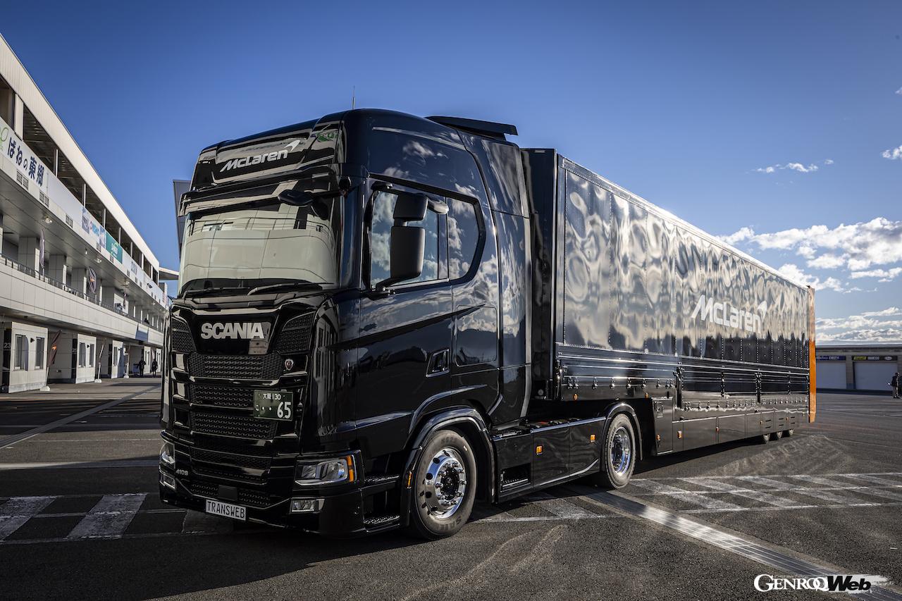 富士スピードウェイに177台のマクラーレン、約340名の来場者を集めて、「マクラーレン・トラックデイ・ジャパン 2024」が開催された。