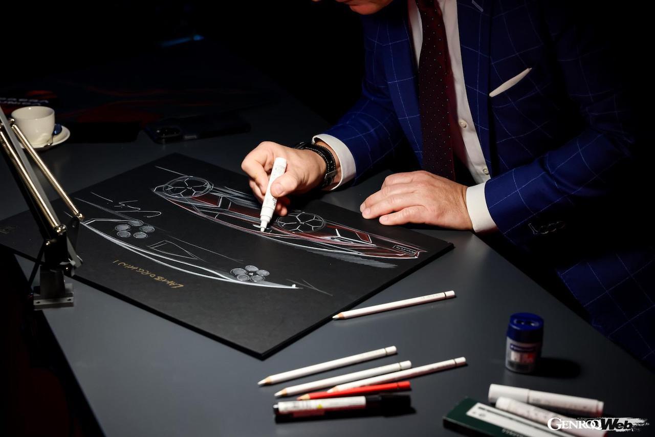 「ランボルギーニ・エスペリエンツァ・アルテ」に参加したミティア・ボルケルト。