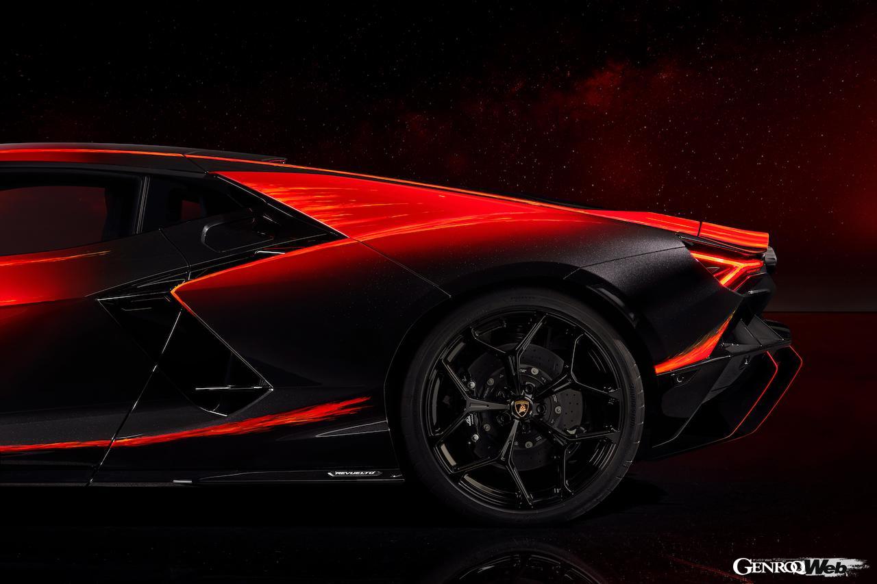 ワンオフモデル「ランボルギーニ レヴエルト オペラ ウニカ」のエクステリア。