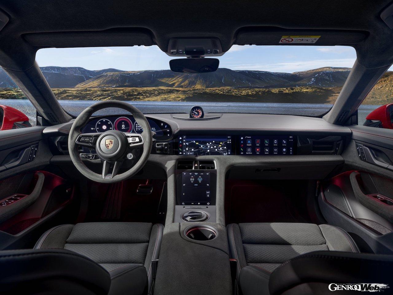 日本導入がスタートした「ポルシェ タイカン GTS」のインテリア。
