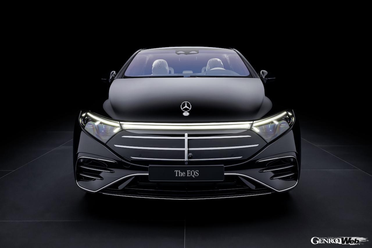 日本導入がスタートした「メルセデス・ベンツ EQS」改良新型のエクステリア。