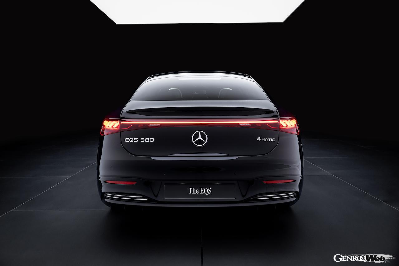 日本導入がスタートした「メルセデス・ベンツ EQS」改良新型のエクステリア。