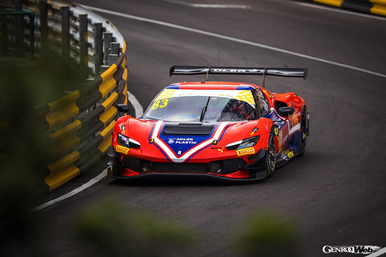 一時、2番手を走行しながら、アクシデントに見舞われてしまった、アントニオ・フォコのAFコルセの296 GT3 83号車。