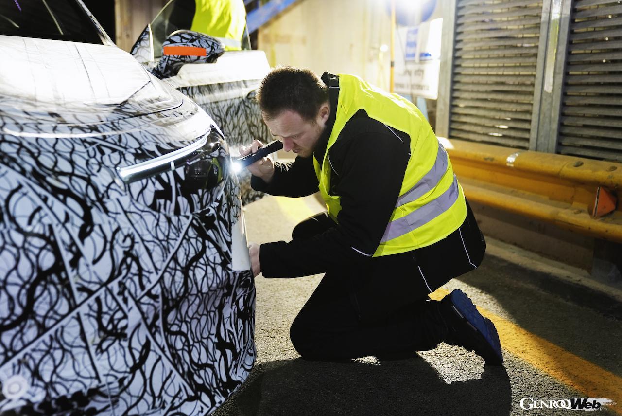 新型48Vハイブリッドシステムを搭載し、テストを続ける新型「メルセデス・ベンツ CLA」。