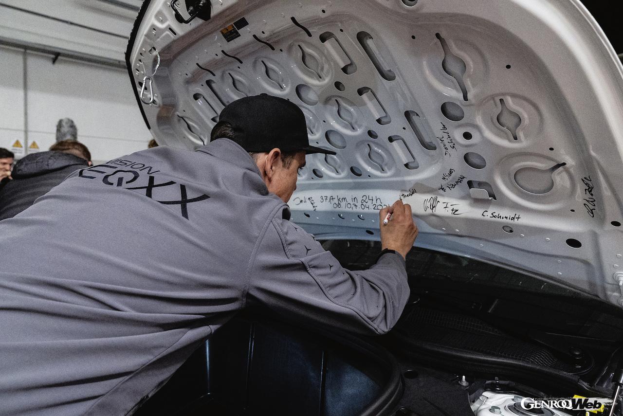 新型48Vハイブリッドシステムを搭載し、テストを続ける新型「メルセデス・ベンツ CLA」。