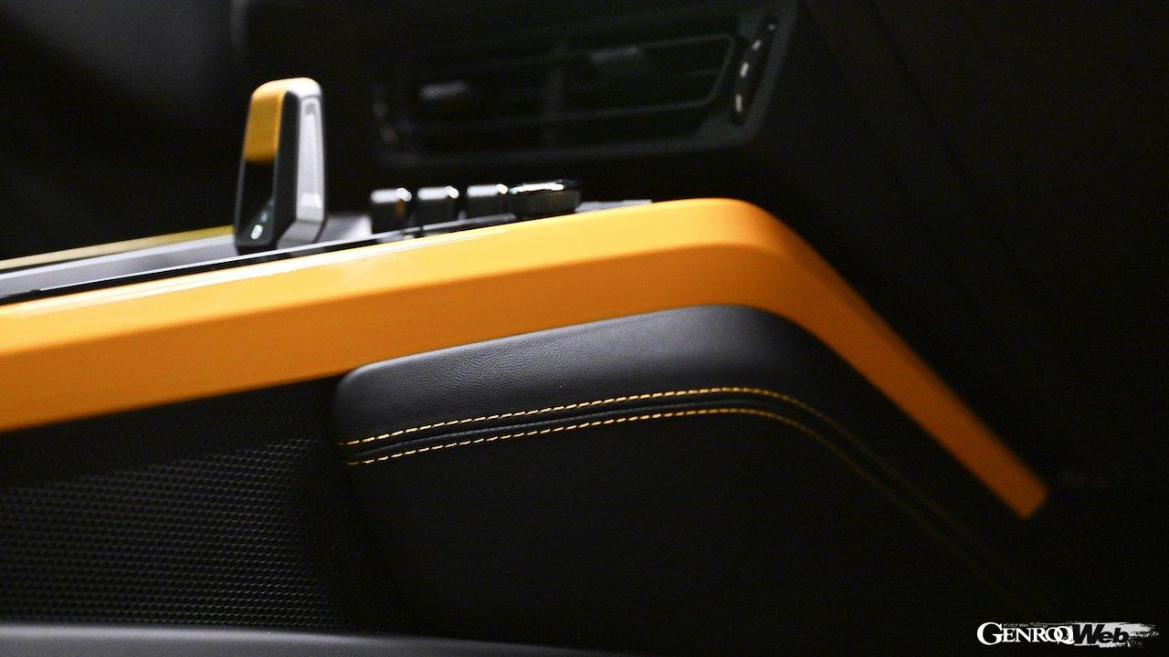 イタリア人コクレターのために製作された、「ソンダーバーシュ 911 ダカール」のエクステリア。