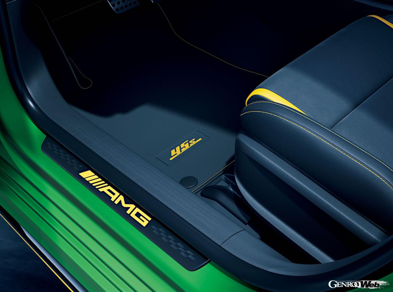 「メルセデス AMG A 45 S 4MATIC+ Final Edition」のインテリア。