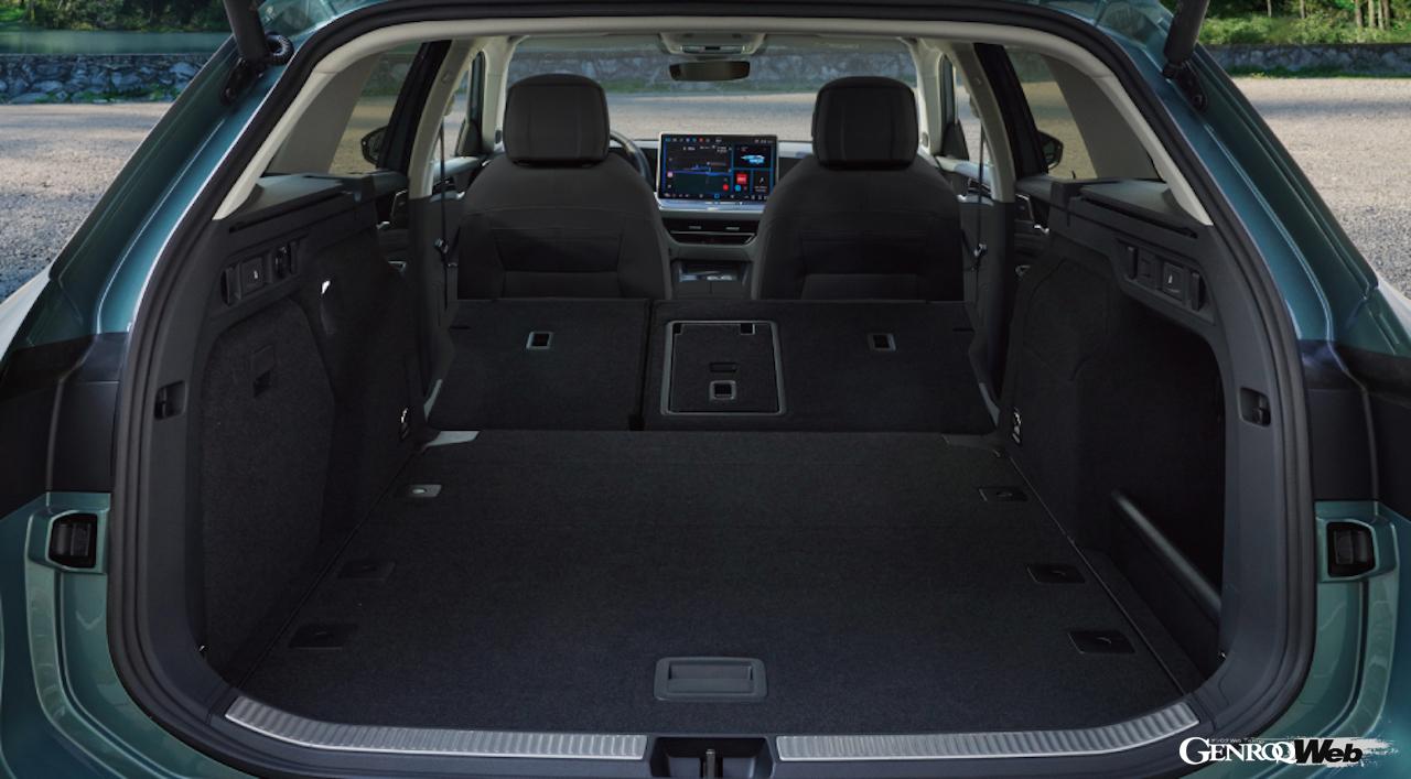 ワゴン専用モデルに生まれわかった「フォルクスワーゲ パサート」のラゲッジルーム。