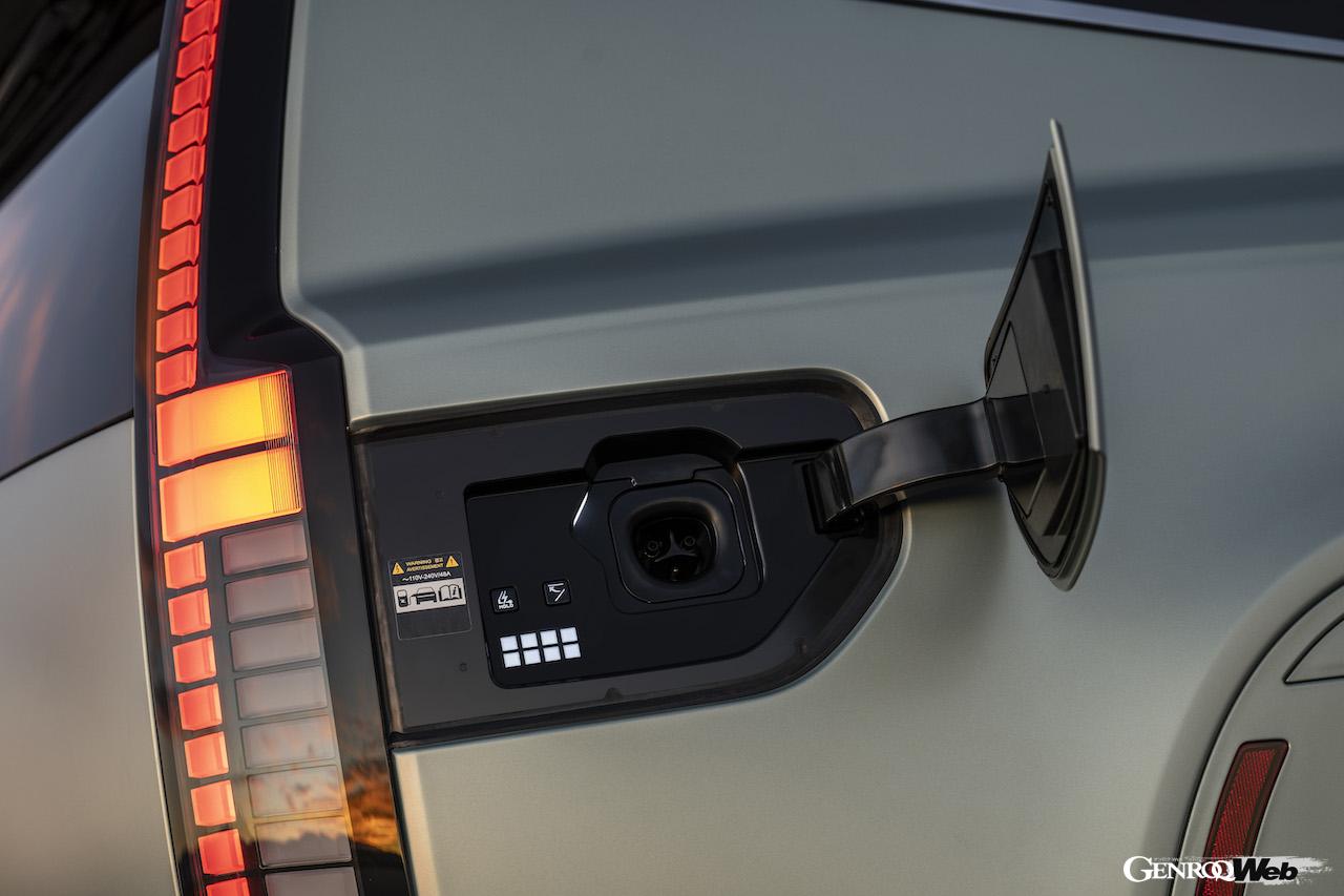 新型フル電動SUV「ヒョンデ アイオニック 9」の充電ポート。