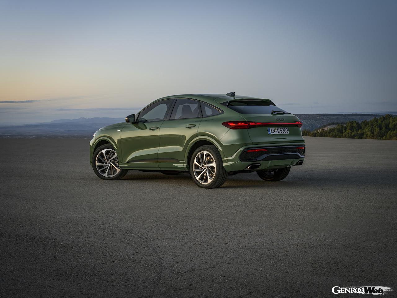 新型「アウディ Q5 スポーツバック」のエクステリア。