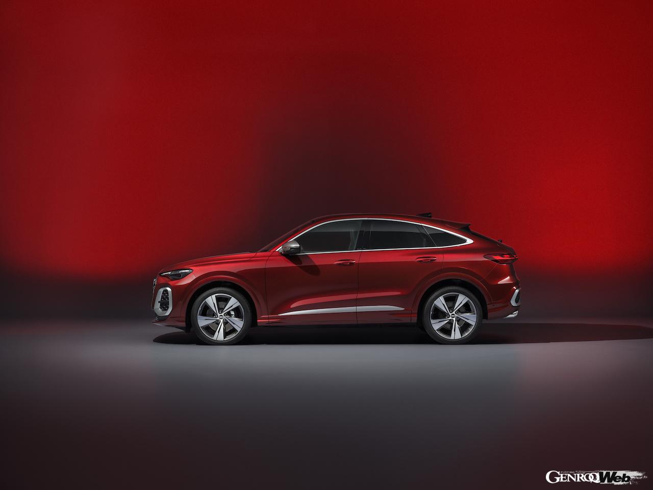 新型「アウディ Q5 スポーツバック」のエクステリア。