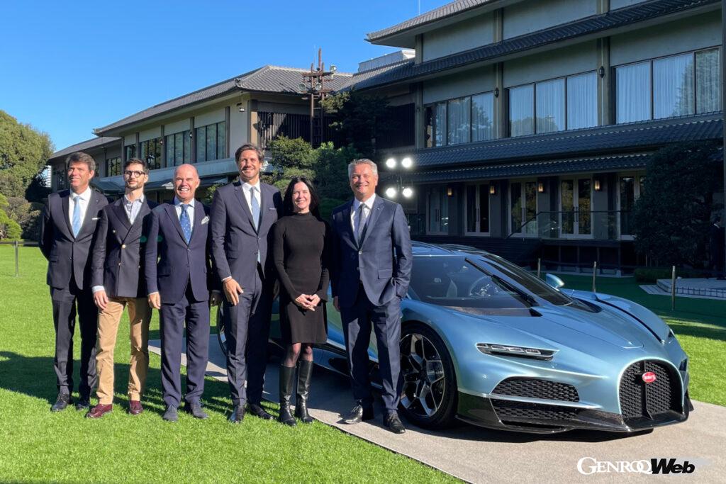 本社から駆けつけた面々。右からクリストフ・ピオション(プレジデント)、二コル・オウガー(ヘッドオブ・コミュニケーション)、コンスタンティノス・プサリス(アジア中東リージョンマネジャー)、ギー・クラクラン(ヨーロッパ・リージョナルダイレクター)、ジャン・シュミッド(ヘッドオブ・エクステリアデザイン)、ピエール・フレッセ(アフターセールス・アジア中東リージョンマネジャー)。