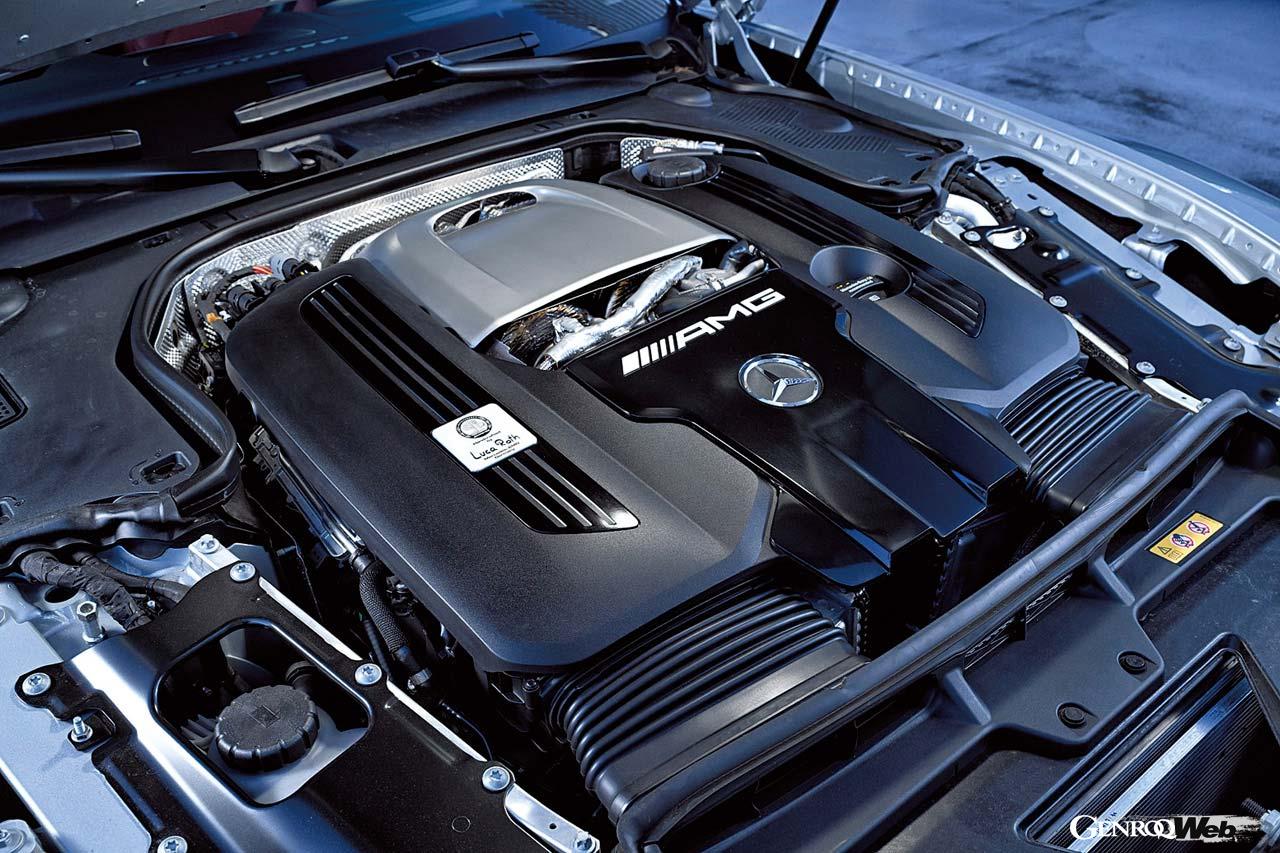 4.0リッターV8ツインターボはGT 63への搭載にあたり、新しいオイルパンやインタークーラー搭載位置の変更など、多くの改良が施された。トランスミッションは自社製の9速ATだ。