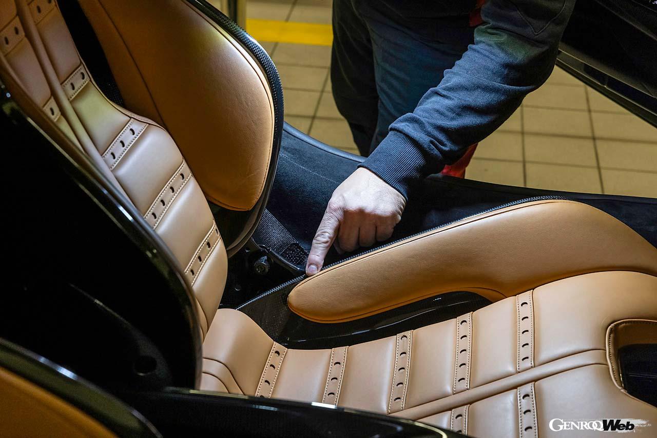 ワークショップでチェック作業のデモンストレーションが披露された。今回取材したのは201あるリストの一部だが、これをすべてこなすのに6〜7時間がかかるという。