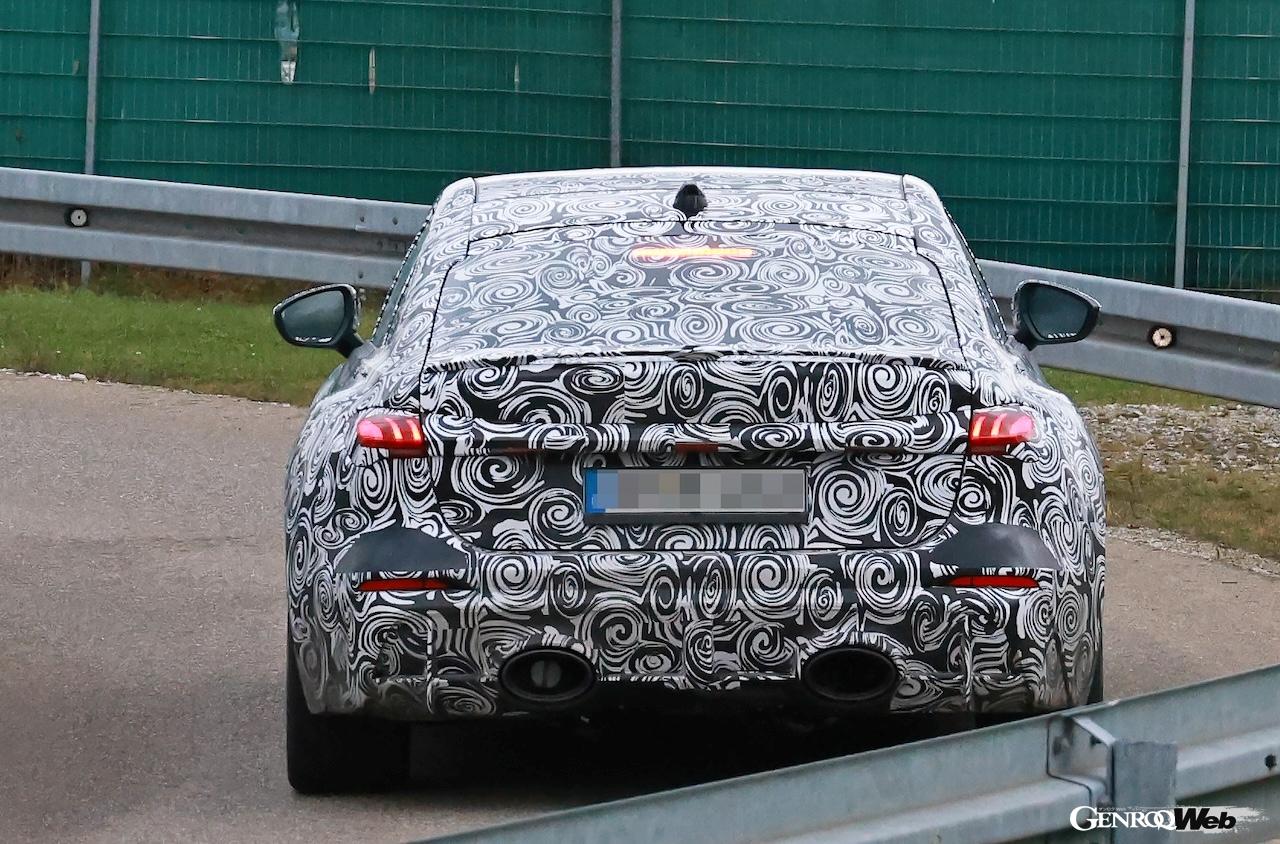 直6ツインターボにプラグインハイブリッドシステムで600馬力を発揮すると予想する。