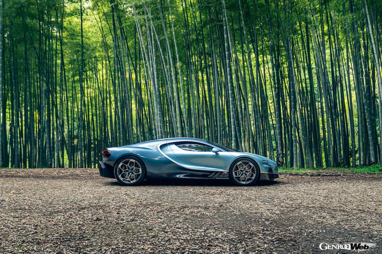 栃木県宇都宮市の「若竹の杜」を訪れた、ブガッティ トゥールビヨン。