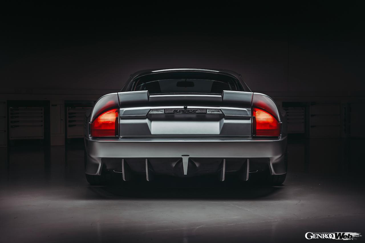 ジャガー XJSをベースとするレストモッド「TWR スーパーキャット」のエクステリア。