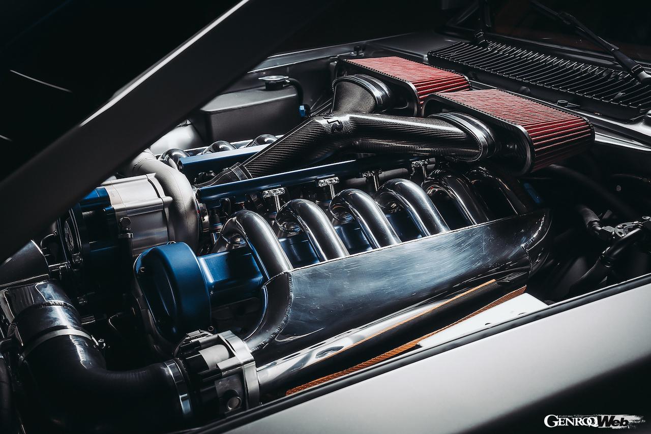 ジャガー XJSをベースとするレストモッド「TWR スーパーキャット」に搭載される6.0リッターV型12気筒スーパーチャージャー。