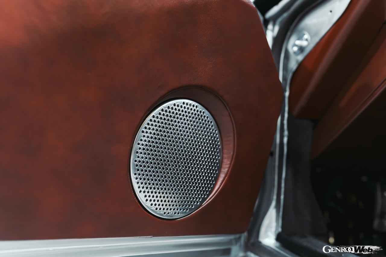 ジャガー XJSをベースとするレストモッド「TWR スーパーキャット」のインテリア。