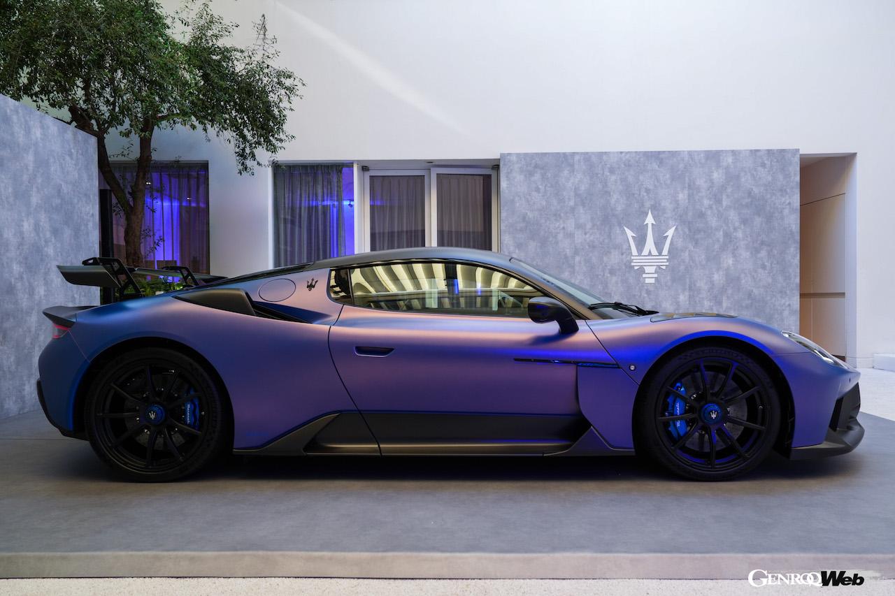 日本において初披露された、公道走行可能なレーシングカー「マセラティ GT2 ストラダーレ」。