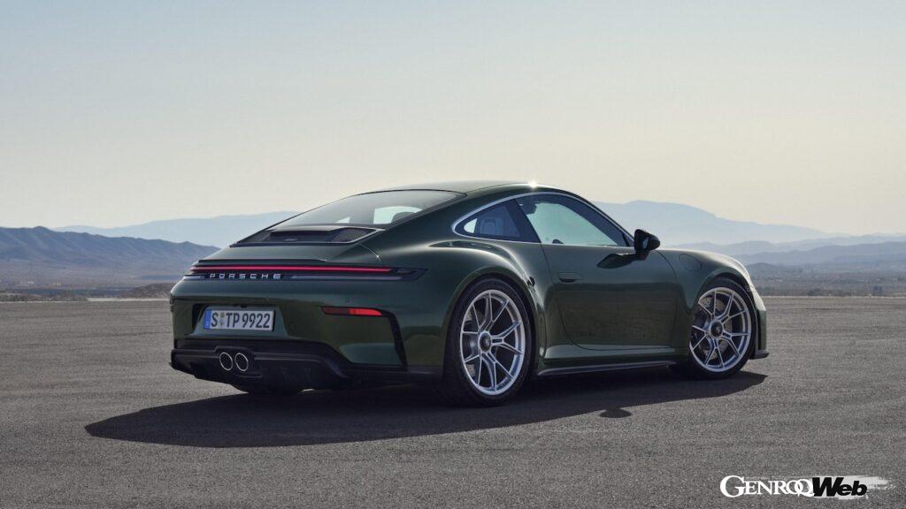 ポルシェジャパンは、2024年10月にワールドプレミアされた新型「911 GT3」と「911 GT3ツーリングパッケージ(写真)」の日本における受注を12月6日からスタートした。
