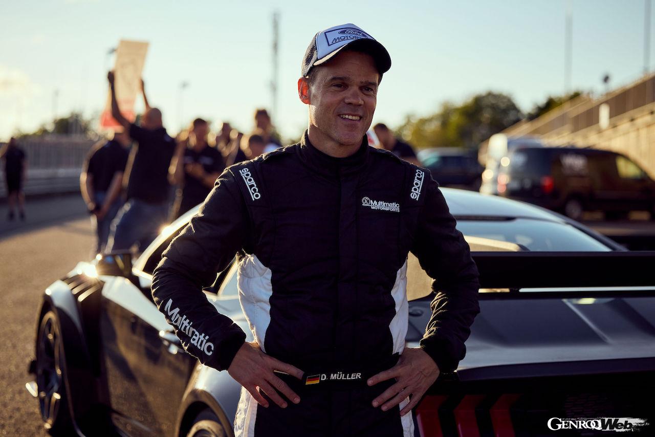 ニュルブルクリンク・ノルドシュライフェのタイムアタックを担当した、ディルク・ミューラー。