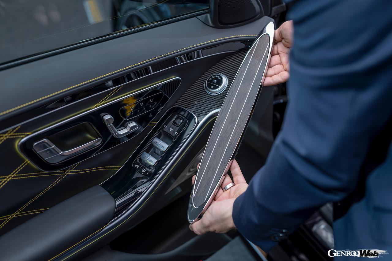 ドイツ・ジンデルフィンゲン工場では、多くのスペシャリストが最高レベルの技術を駆使し、高品質製品を提供する。