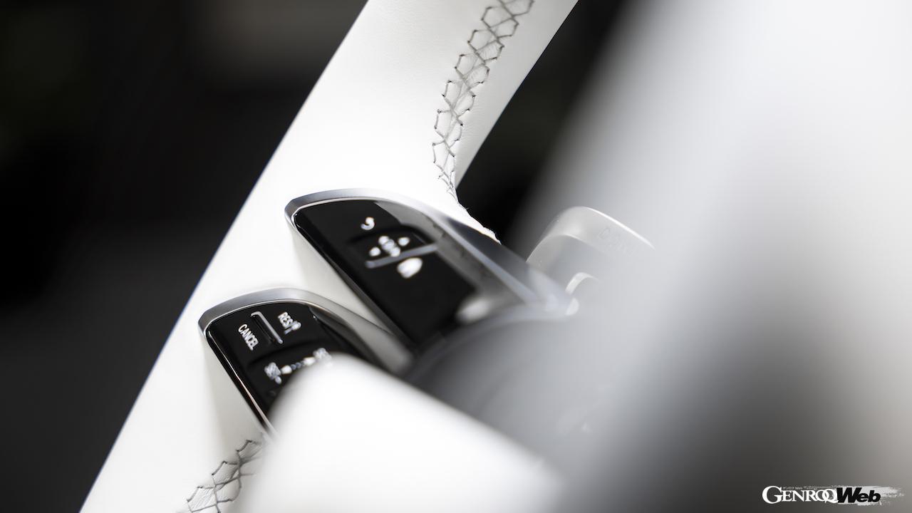 ドイツ・ジンデルフィンゲン工場における、マヌファクトゥアーのレザー製造工程。