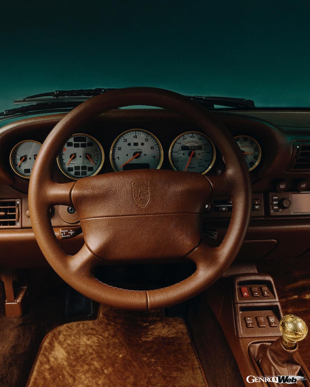 エメ・レオン・ドレが手がけた「ポルシェ 993 ターボ」のインテリア。