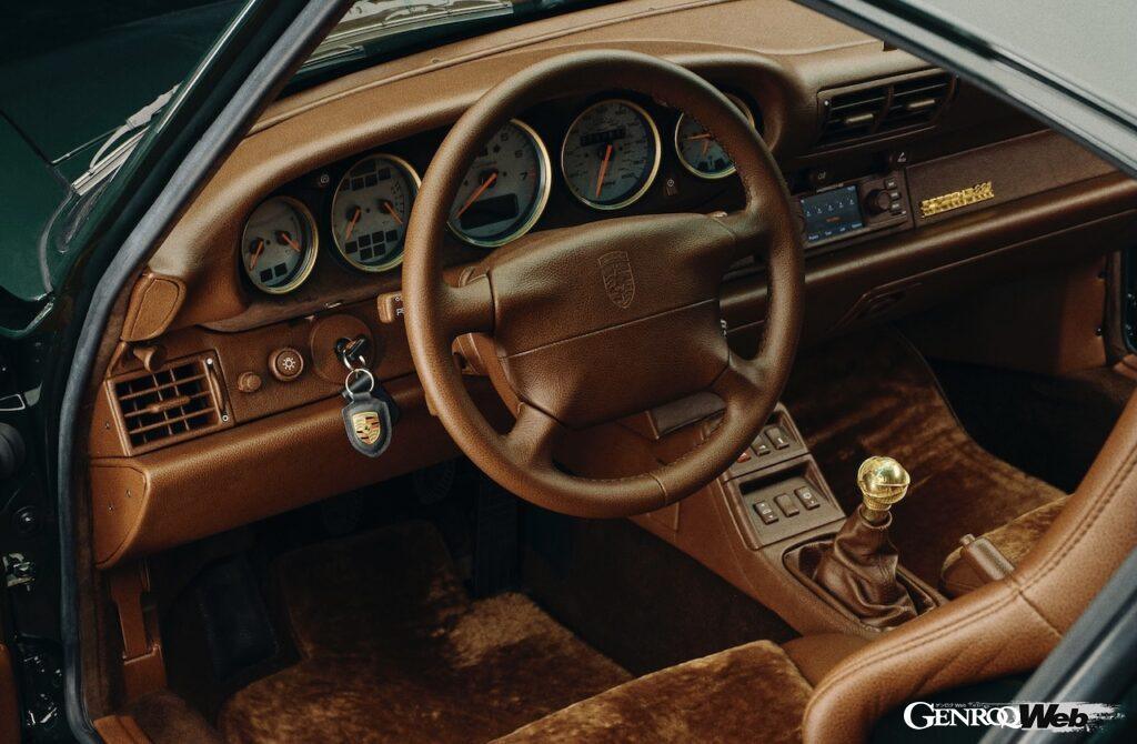 エメ・レオン・ドレが手がけた「ポルシェ 993 ターボ」のインテリア。