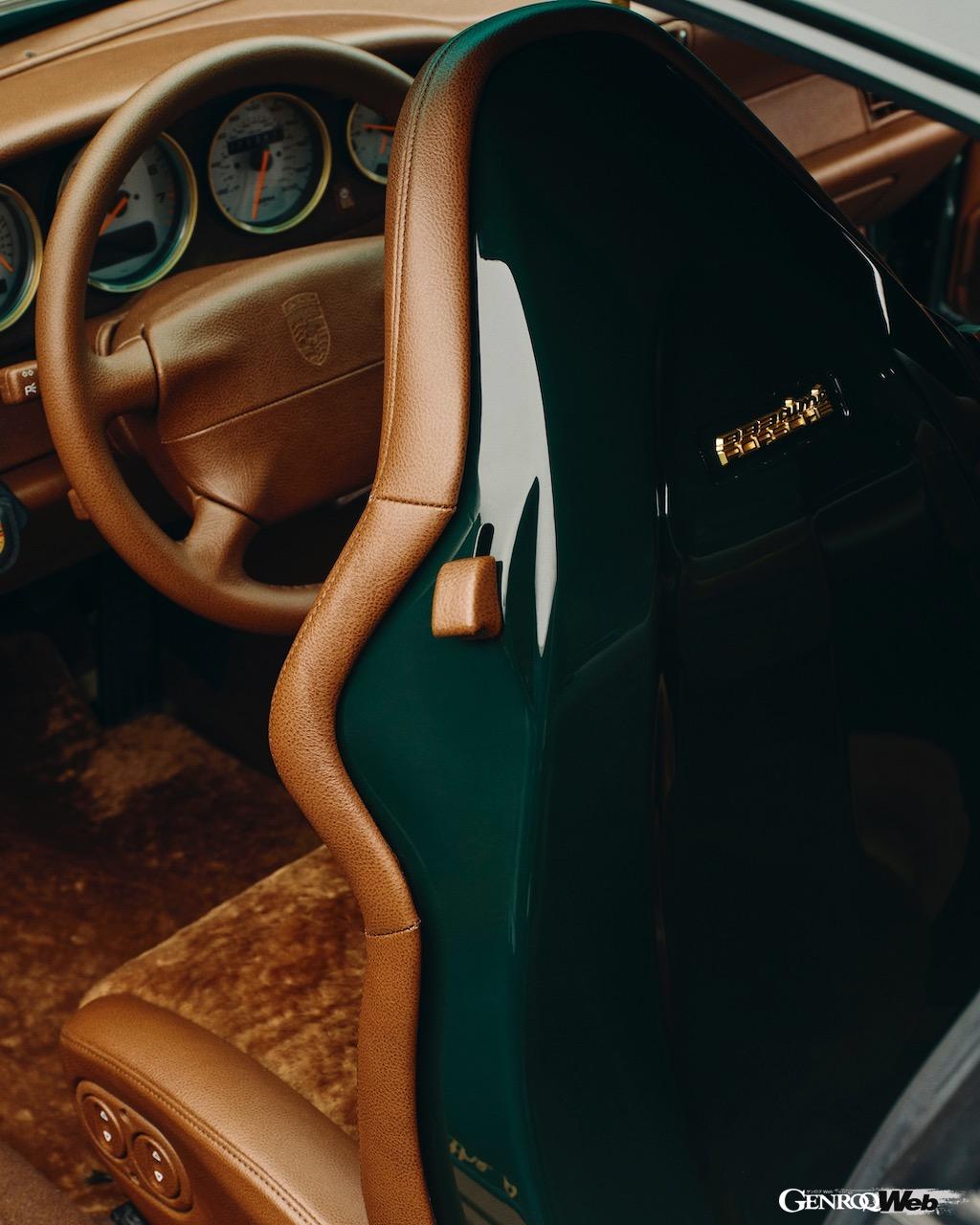 エメ・レオン・ドレが手がけた「ポルシェ 993 ターボ」のインテリア。