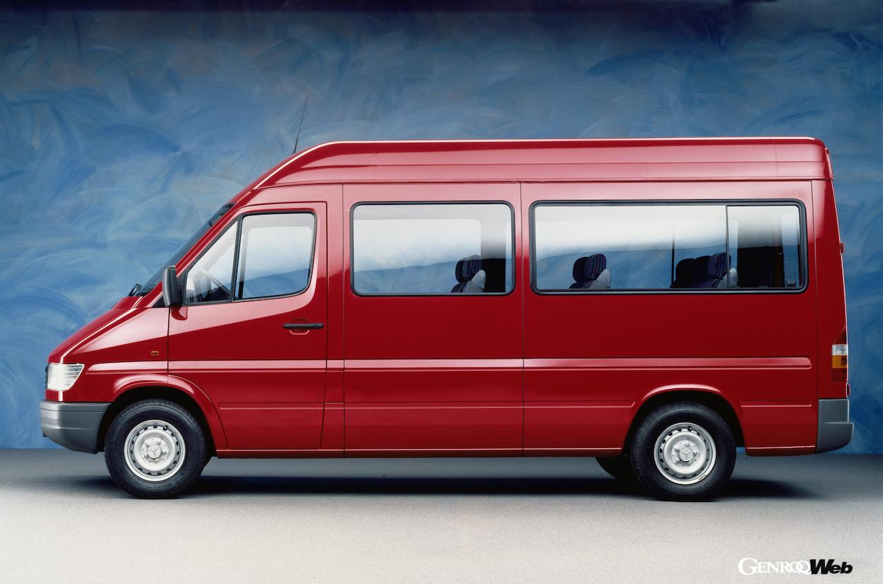 2025年からドイツにおいて「Hナンバー」対象車両となる、メルセデス・ベンツの「初代ヴィト」。