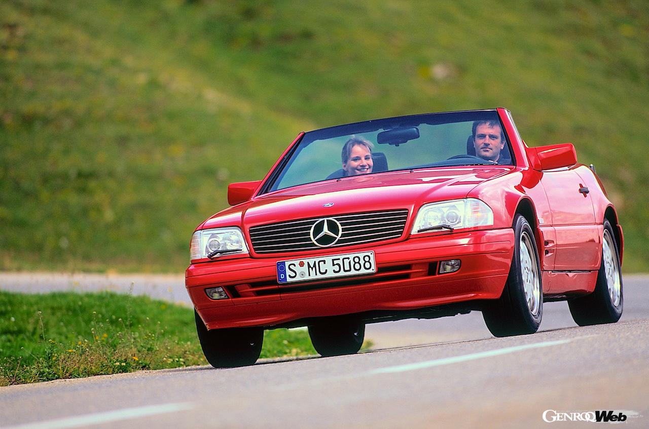 2025年からドイツにおいて「Hナンバー」対象車両となる、メルセデス・ベンツの「R129型SL」。