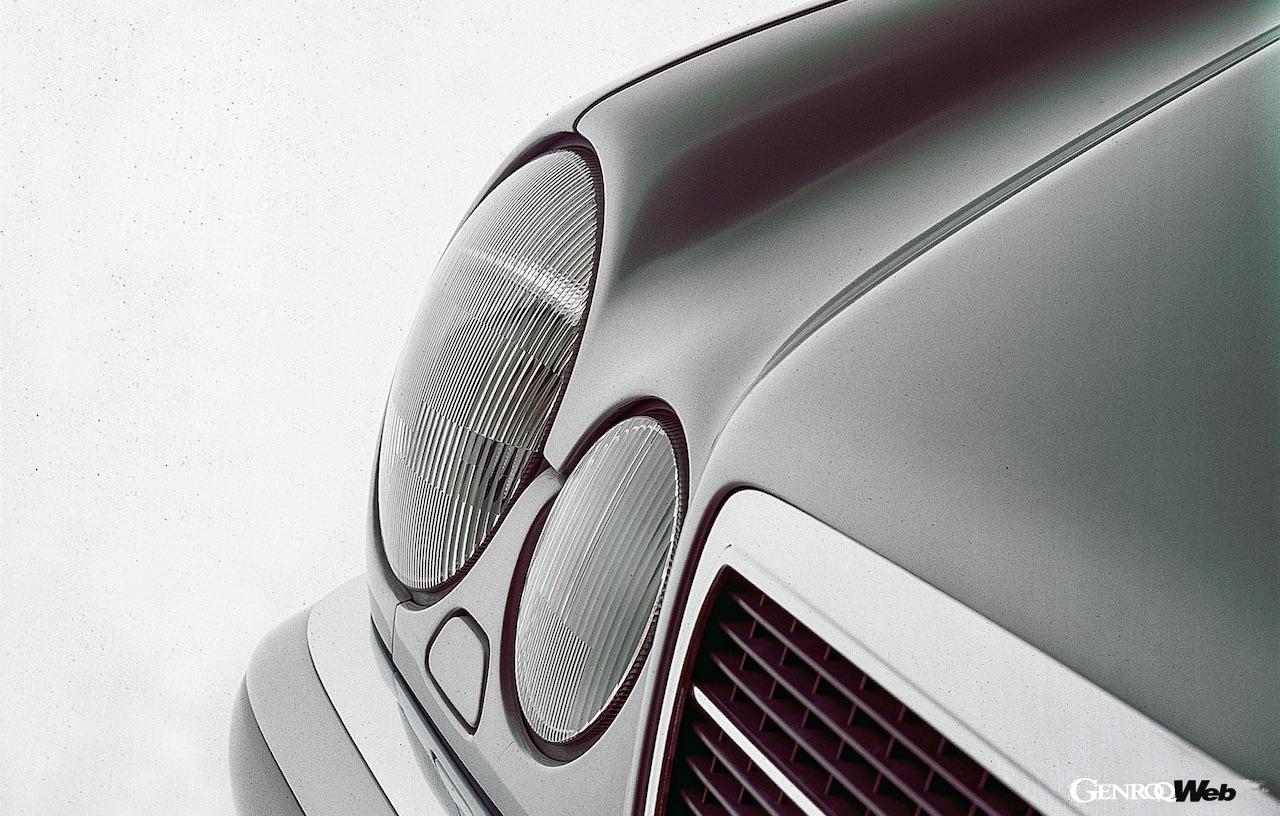 メルセデス・ベンツの「W210型Eクラス」用交換パーツ。