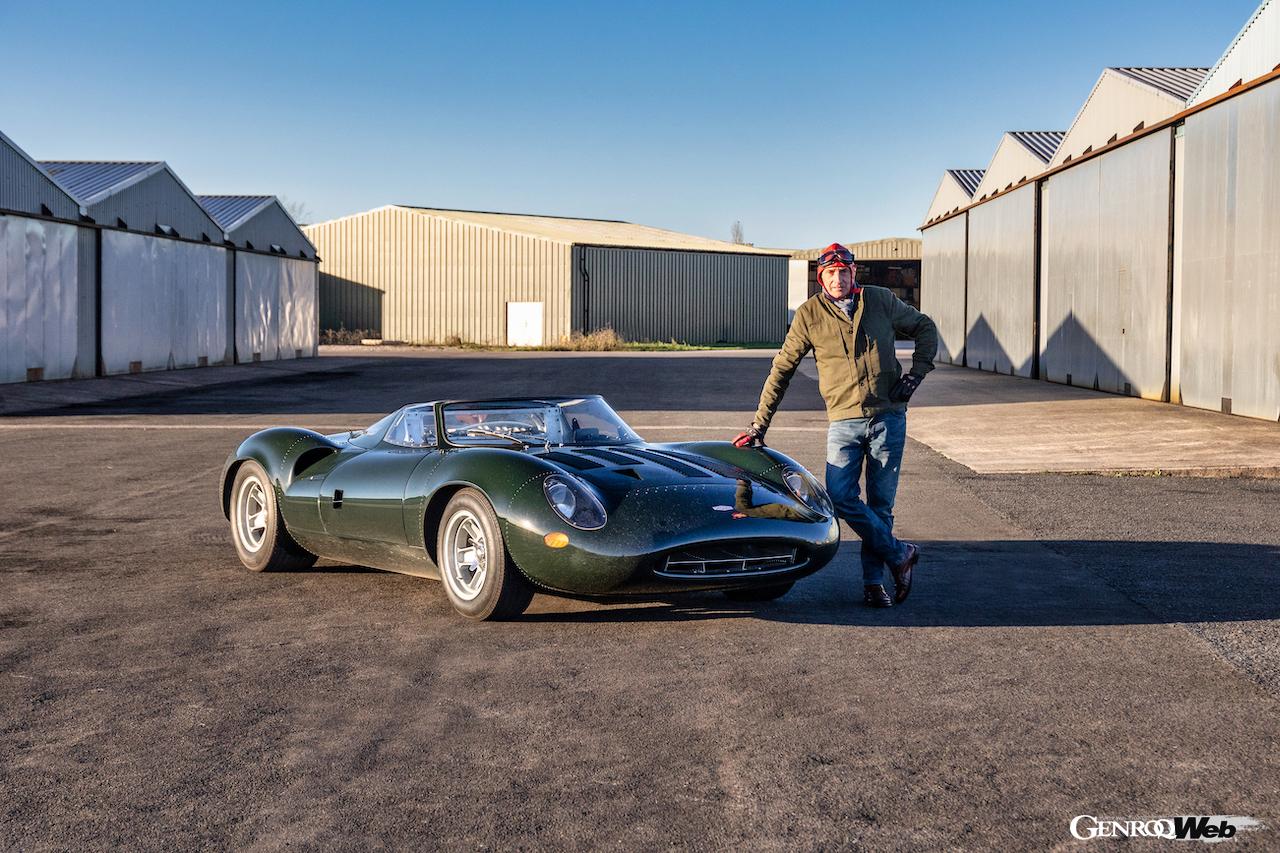 今回、「ジャガー XJ13」のテストを担当した、フィナンシャル・タイムズ紙のモータージャーナリスト、サイモン・デ・バートン。