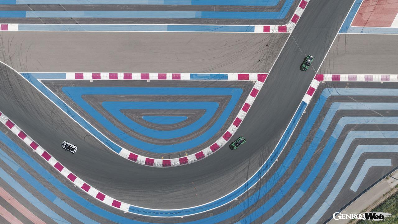 ポルシェが展開するドライビングスクール「ポルシェ・トラック・エクスペリエンス」。50周年を迎え、フランスのポール・リカールを舞台に、多くの参加者を集めて開催された。