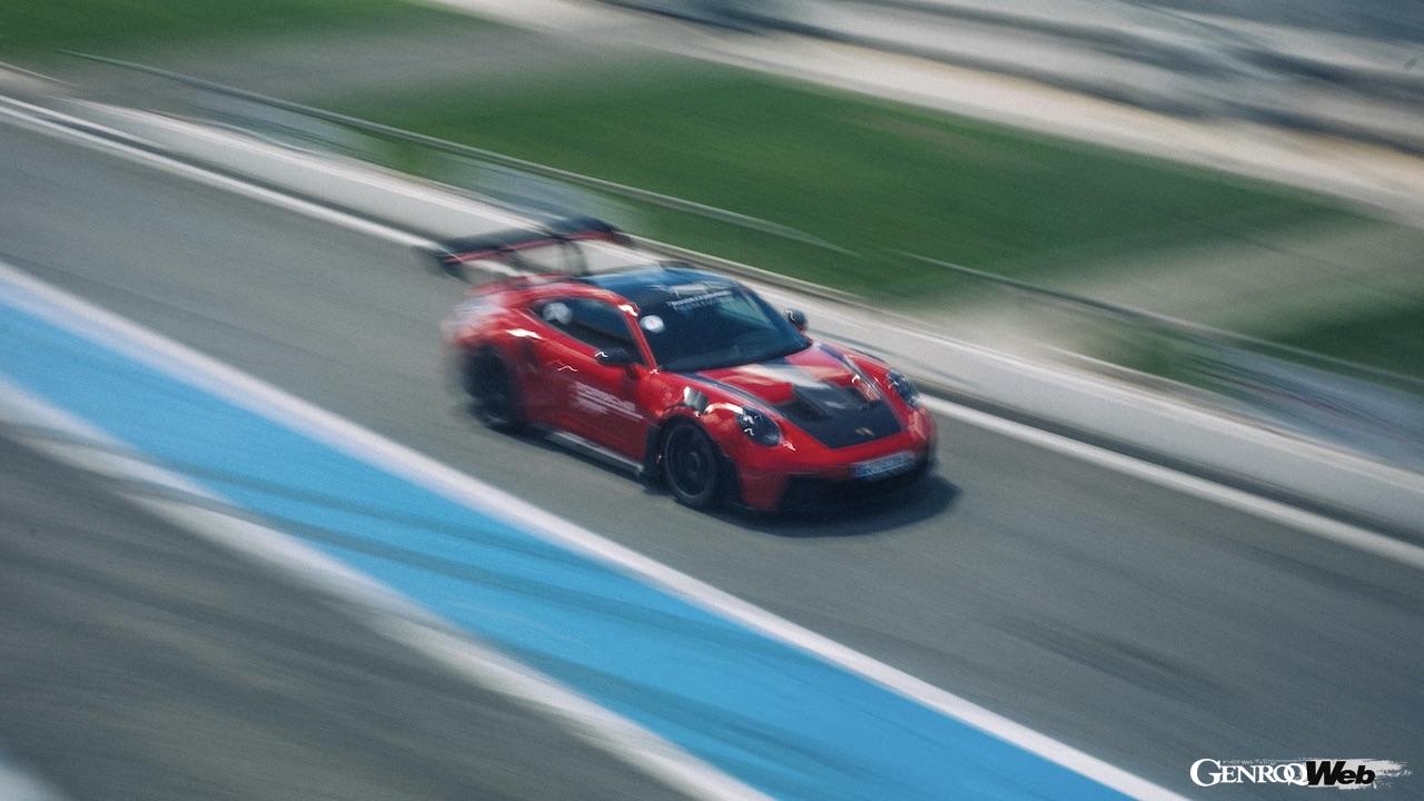 ポルシェが展開するドライビングスクール「ポルシェ・トラック・エクスペリエンス」。50周年を迎え、フランスのポール・リカールを舞台に、多くの参加者を集めて開催された。